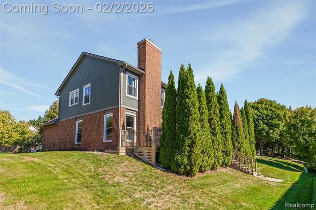 1022 Pointe Place Boulevard, Rochester, MI 48307