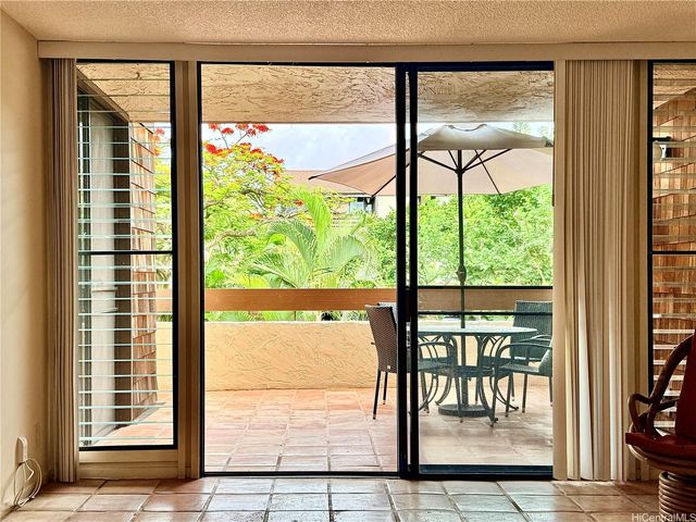 1015 Aoloa Place 219, Kailua, HI 96734