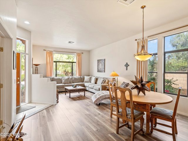 7632 E Park View Drive, Tucson, AZ 85715