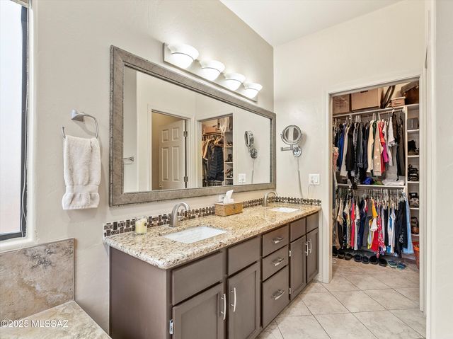 7632 E Park View Drive, Tucson, AZ 85715