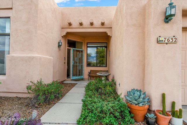 7632 E Park View Drive, Tucson, AZ 85715