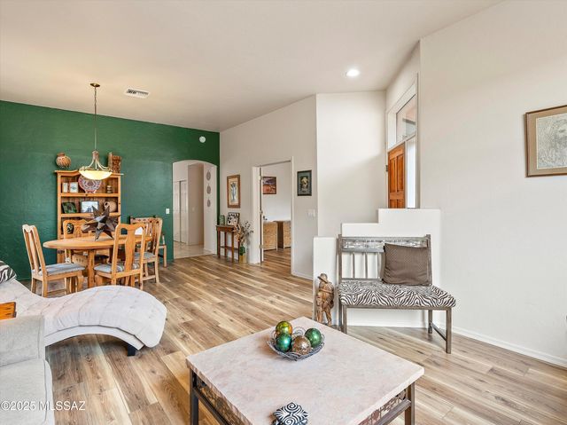 7632 E Park View Drive, Tucson, AZ 85715