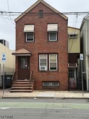 340 Adams St, Newark City, NJ 07105