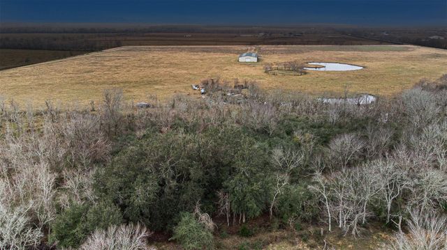 3750 County Road 49, Angleton, TX 77515