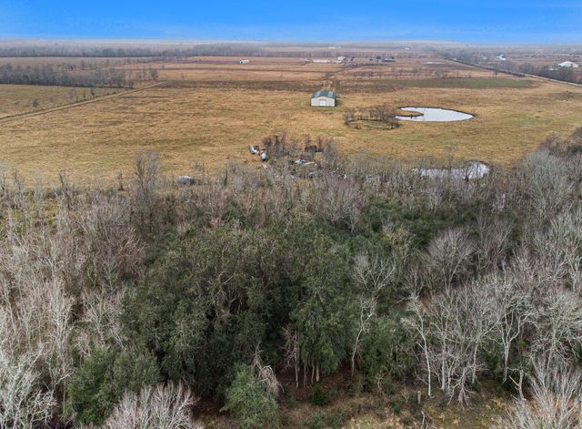 3750 County Road 49, Angleton, TX 77515