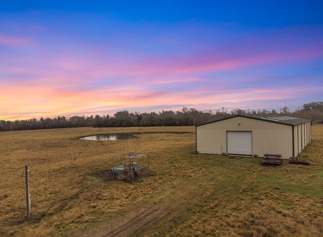 3750 County Road 49, Angleton, TX 77515