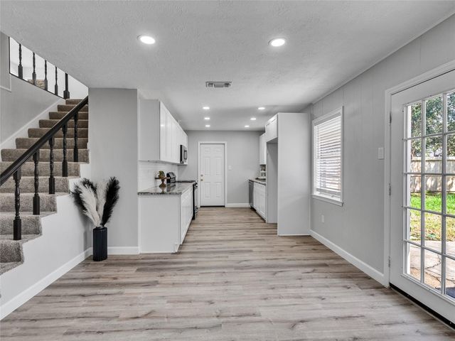 2305 Peach Lane, Pasadena, TX 77502