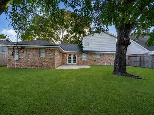 2305 Peach Lane, Pasadena, TX 77502