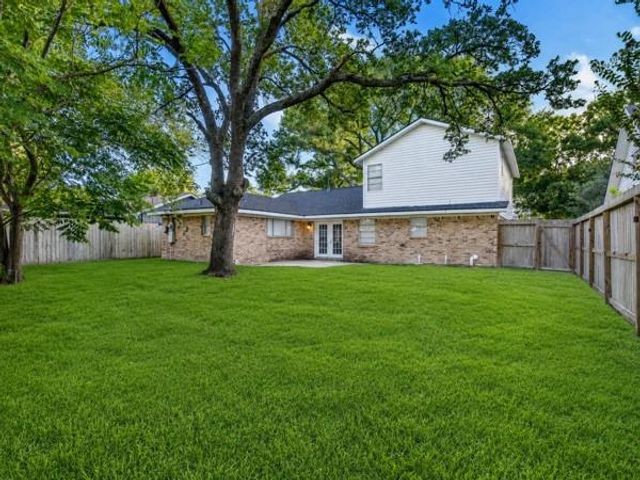 2305 Peach Lane, Pasadena, TX 77502
