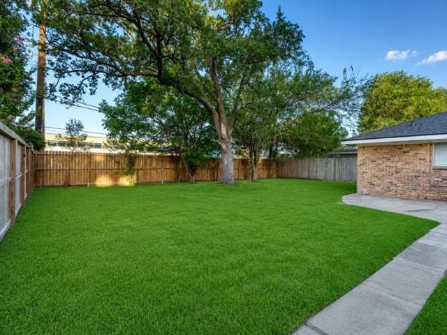 2305 Peach Lane, Pasadena, TX 77502