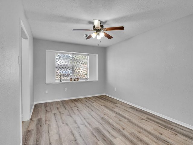 2305 Peach Lane, Pasadena, TX 77502