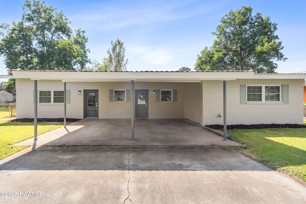 1609 Wallace Street, New Iberia, LA 70560