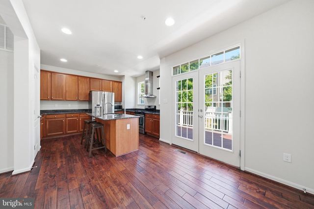 9810 SOLAR CRSE, Laurel, MD 20723