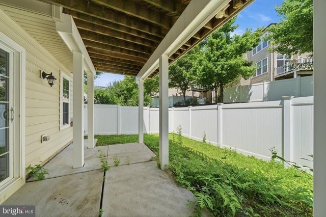 9810 SOLAR CRSE, Laurel, MD 20723