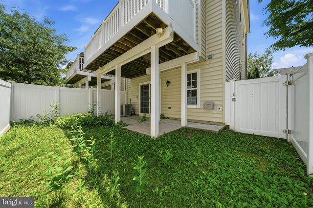 9810 SOLAR CRSE, Laurel, MD 20723