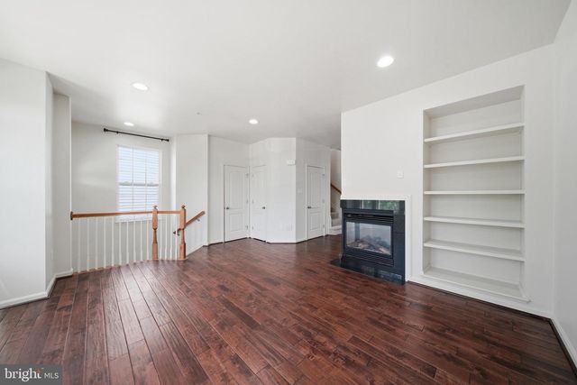 9810 SOLAR CRSE, Laurel, MD 20723