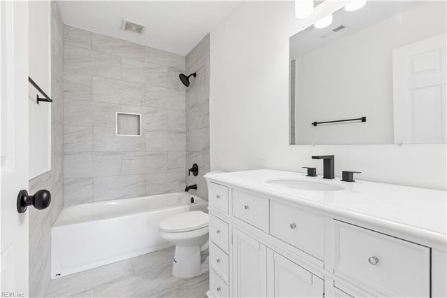 213 Shawen DR, Hampton, VA 23669