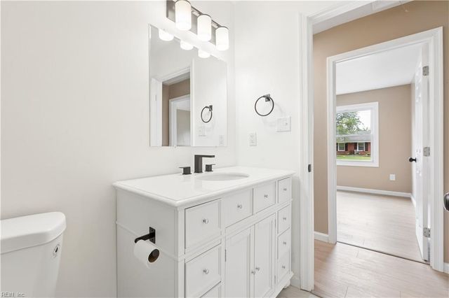 213 Shawen DR, Hampton, VA 23669