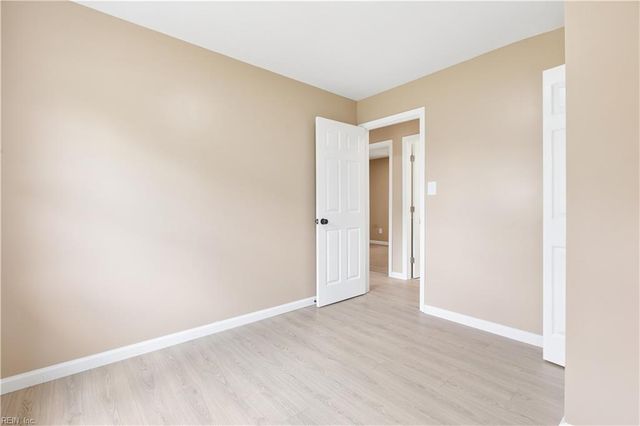 213 Shawen DR, Hampton, VA 23669