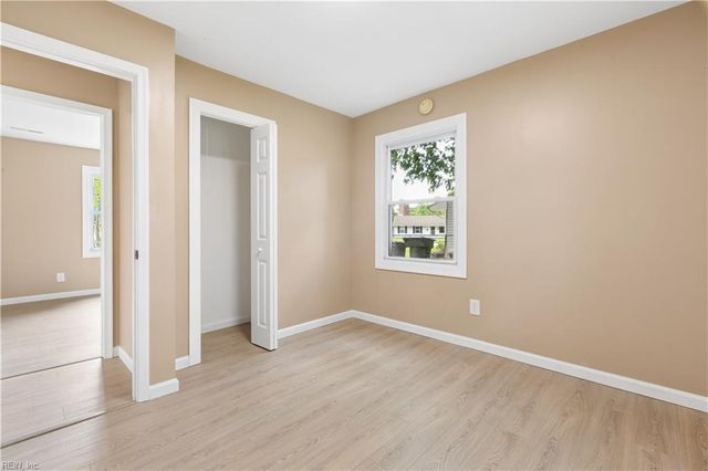 213 Shawen DR, Hampton, VA 23669