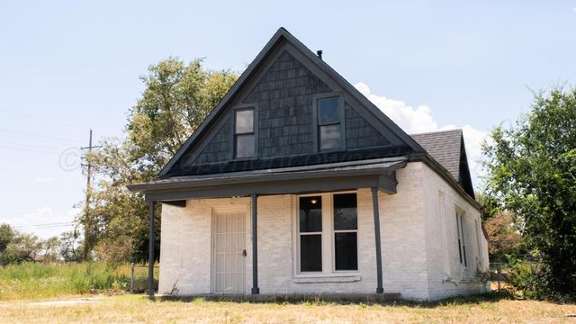 1805 N ADAMS Street, Amarillo, TX 79107