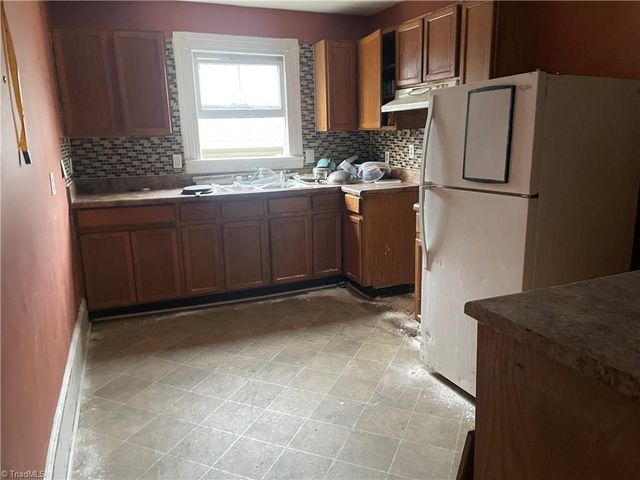 715 Broad Avenue, Greensboro, NC 27406