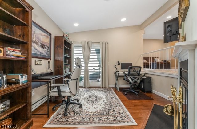 13 Ridgedale Dr, Clinton Twp., NJ 08801