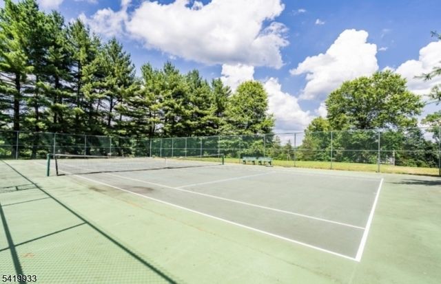 13 Ridgedale Dr, Clinton Twp., NJ 08801