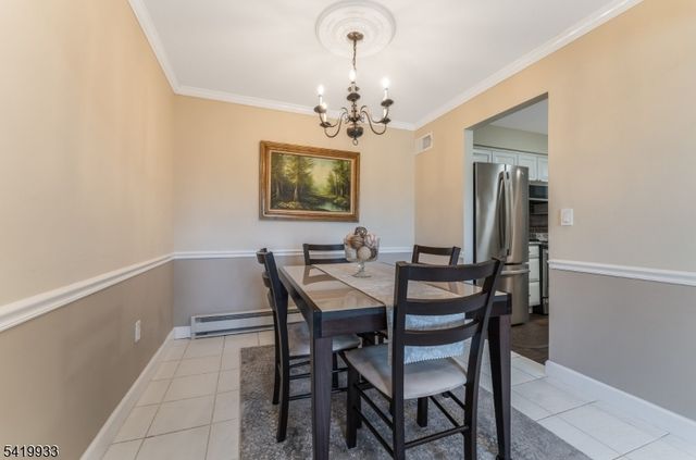 13 Ridgedale Dr, Clinton Twp., NJ 08801