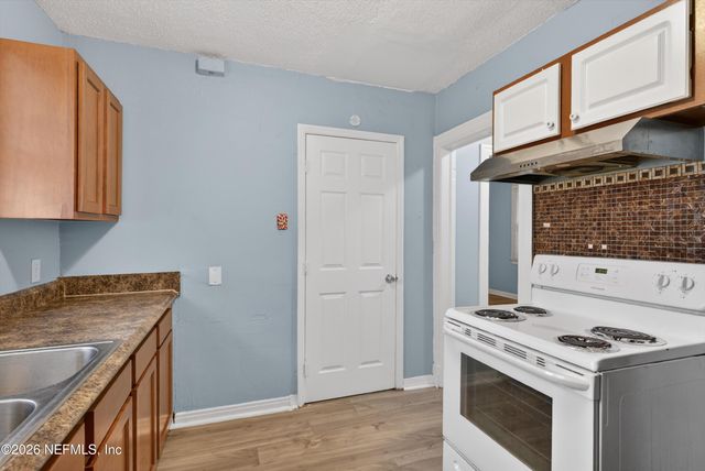1192 W 12TH Street, Jacksonville, FL 32209