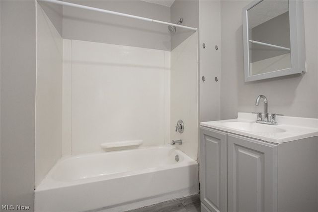 5614 Drake Avenue, Cleveland, OH 44127