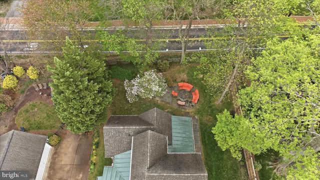 320 LOUDOUN ST SW, Leesburg, VA 20175