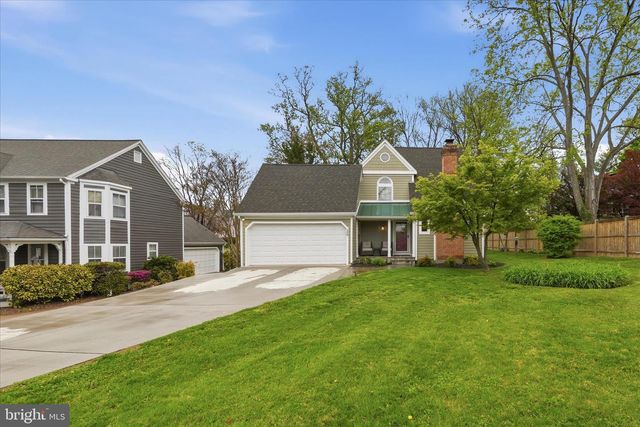 320 LOUDOUN ST SW, Leesburg, VA 20175