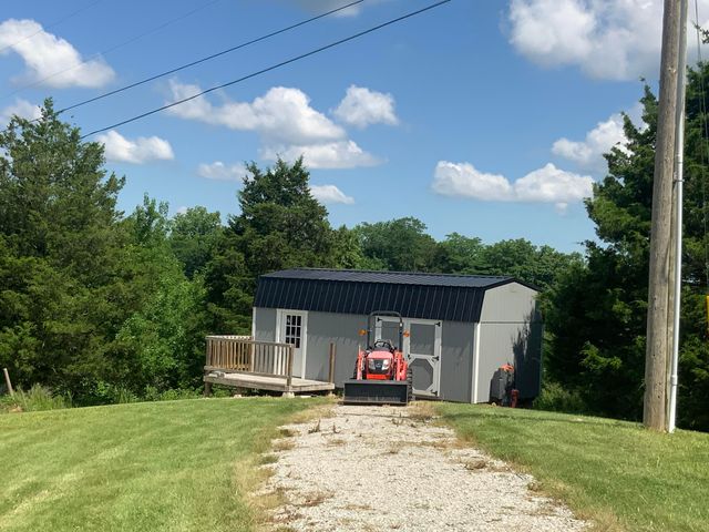 1160 Dennis Road, Lawrenceburg, KY 40342