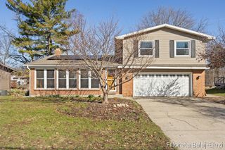 5023 Creekview Drive Se, City Of Kentwood, MI 49508