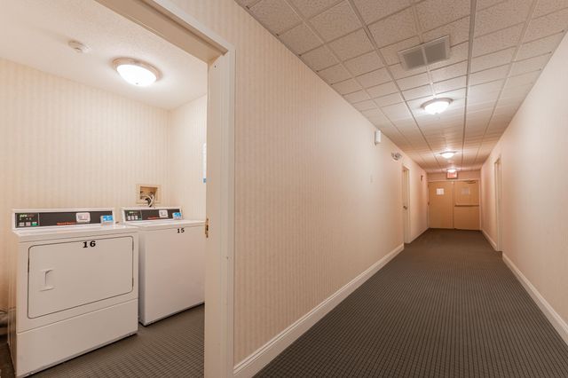 106 Eastern Ave Apt 204, Manchester, NH 03104