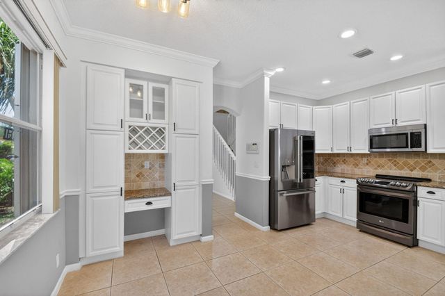 6283 Shadow Tree Lane, Lake Worth, FL 33463