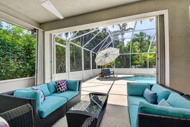 6283 Shadow Tree Lane, Lake Worth, FL 33463