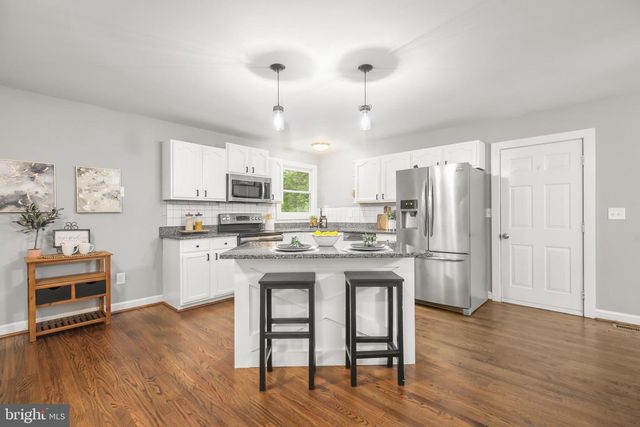 289 SANDY RIDGE RD, Fredericksburg, VA 22405