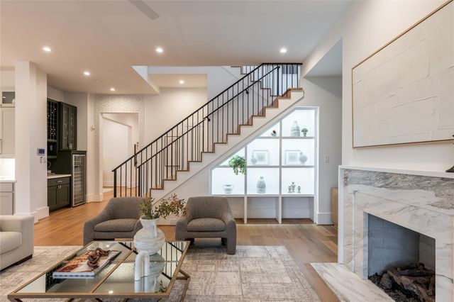 2817 Albans Road, Houston, TX 77005
