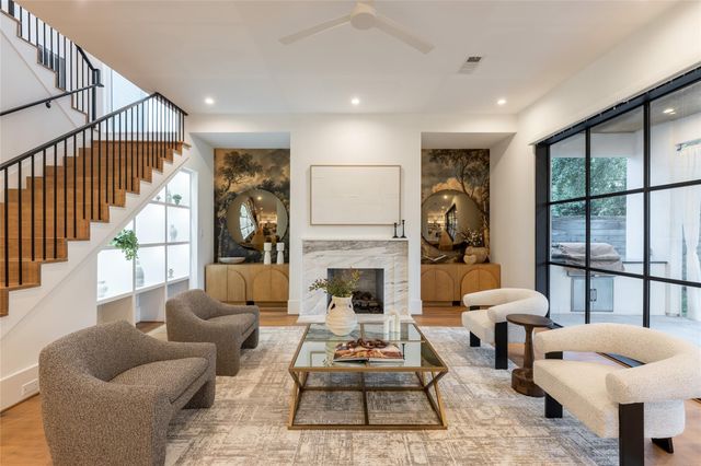 2817 Albans Road, Houston, TX 77005