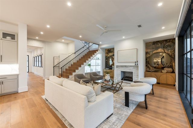 2817 Albans Road, Houston, TX 77005