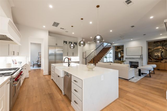 2817 Albans Road, Houston, TX 77005