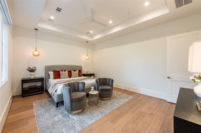 2817 Albans Road, Houston, TX 77005