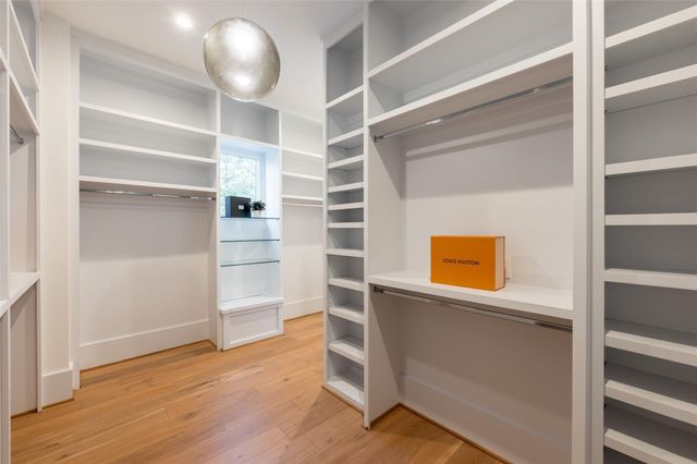 2817 Albans Road, Houston, TX 77005