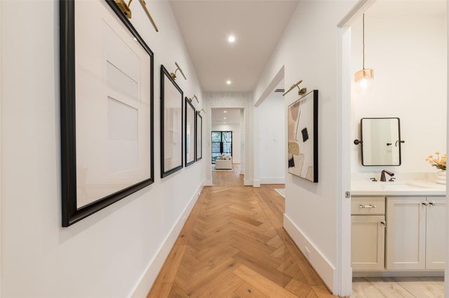 2817 Albans Road, Houston, TX 77005