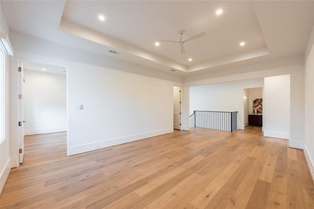 Image 38 of property listing at 2817 Albans Road, Houston, TX 77005