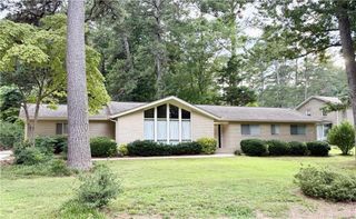645 Dorsey Circle SW, Lilburn, GA 30047