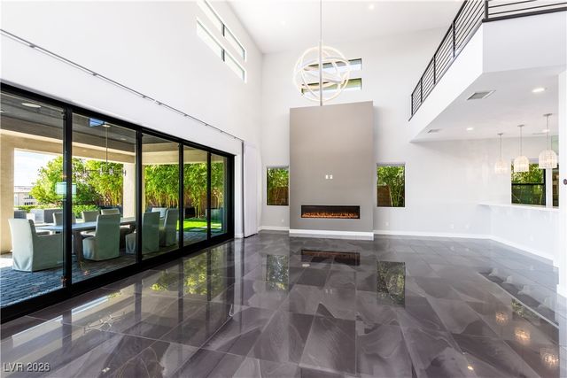 4198 Bronze Ridge Street, Las Vegas, NV 89135