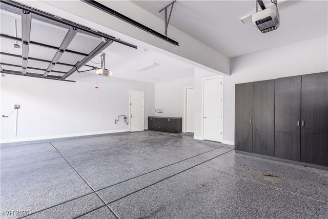 4198 Bronze Ridge Street, Las Vegas, NV 89135